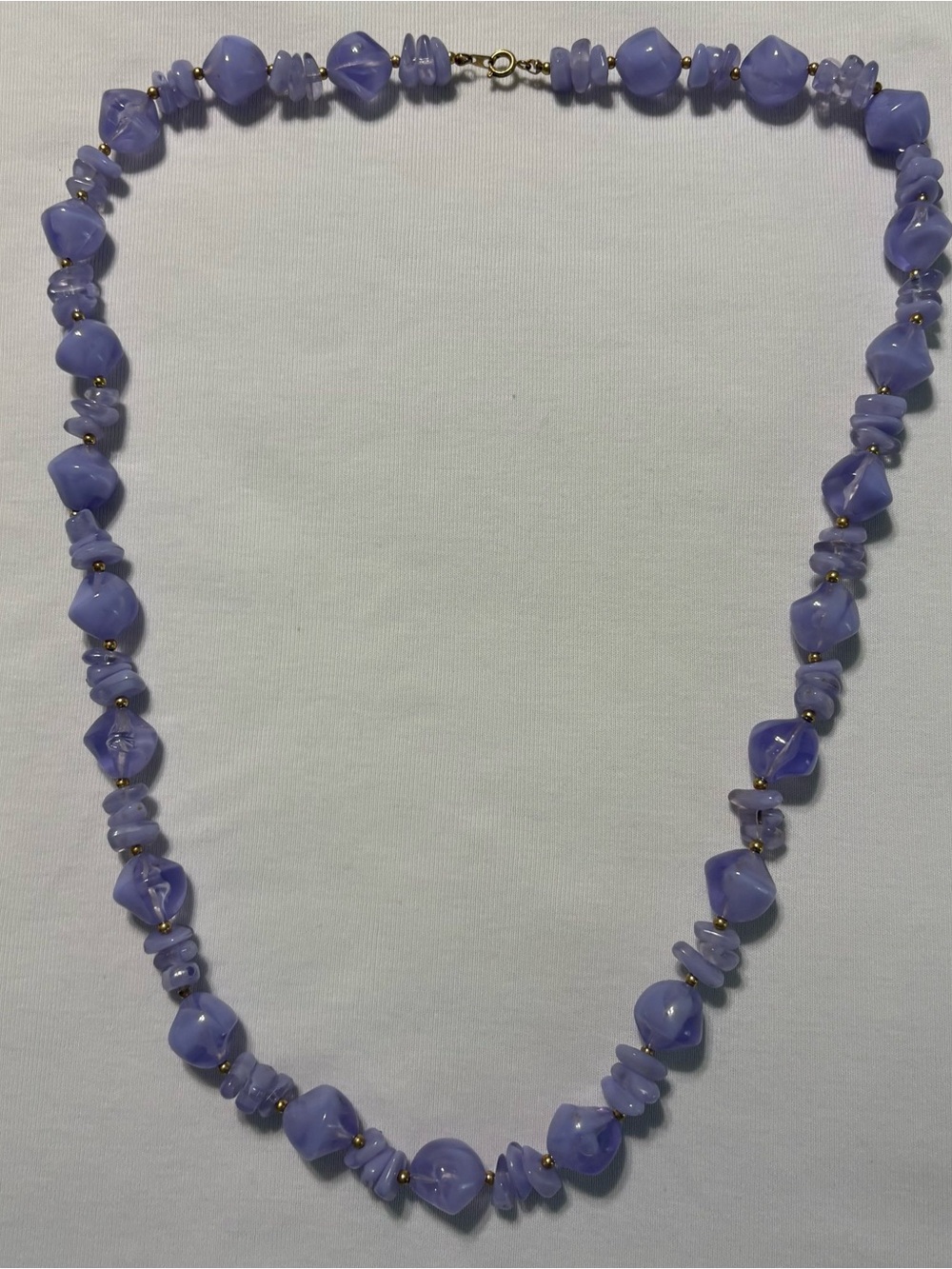 Vintage Lavender Purple Stone Glass Beaded Necklace Chip Beads Gold Tone